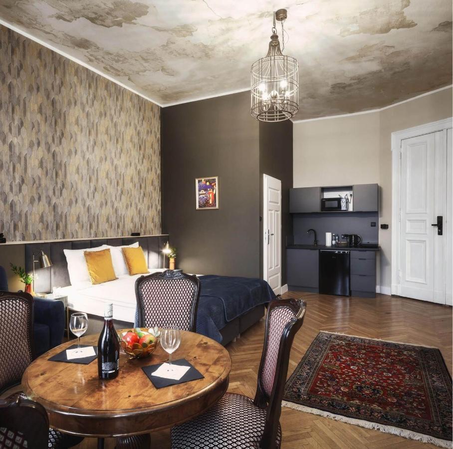 Apartamenty Piotrkowska 82 By Good Time Lodz  Ngoại thất bức ảnh